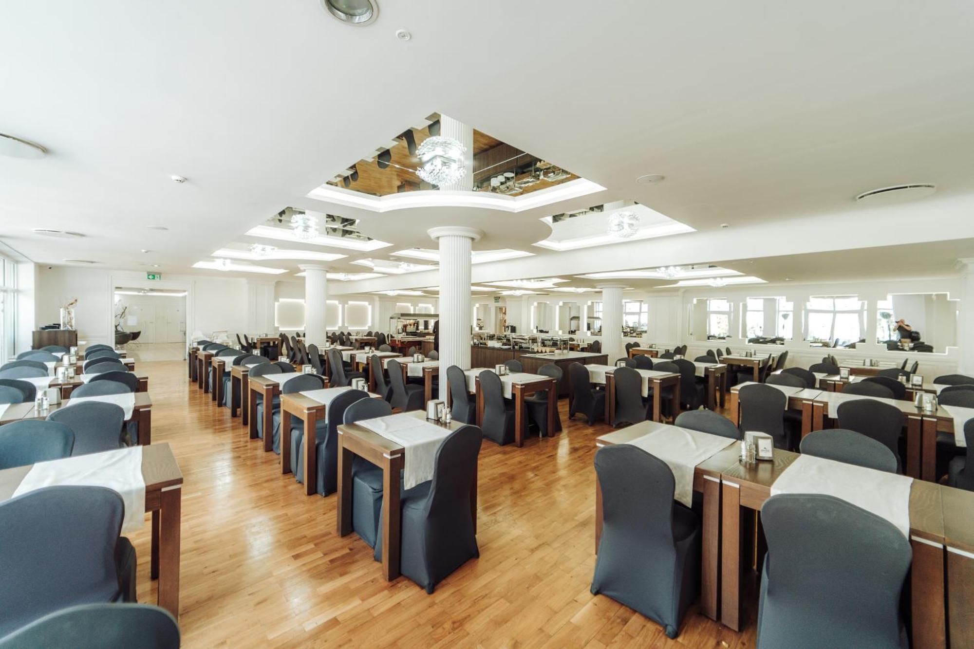Hotel Jantar Wellness & Spa Ustka Kültér fotó
