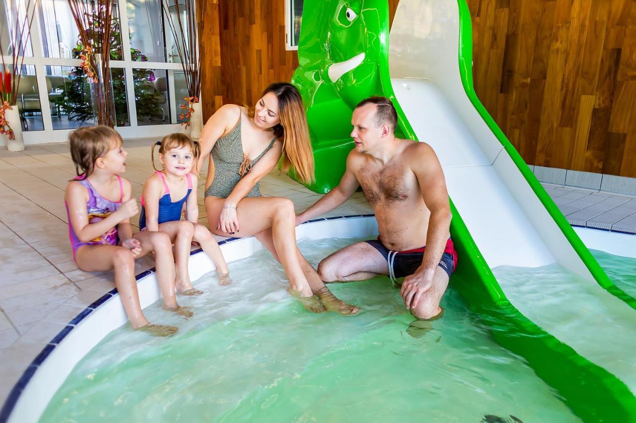 Hotel Jantar Wellness & Spa Ustka Kültér fotó