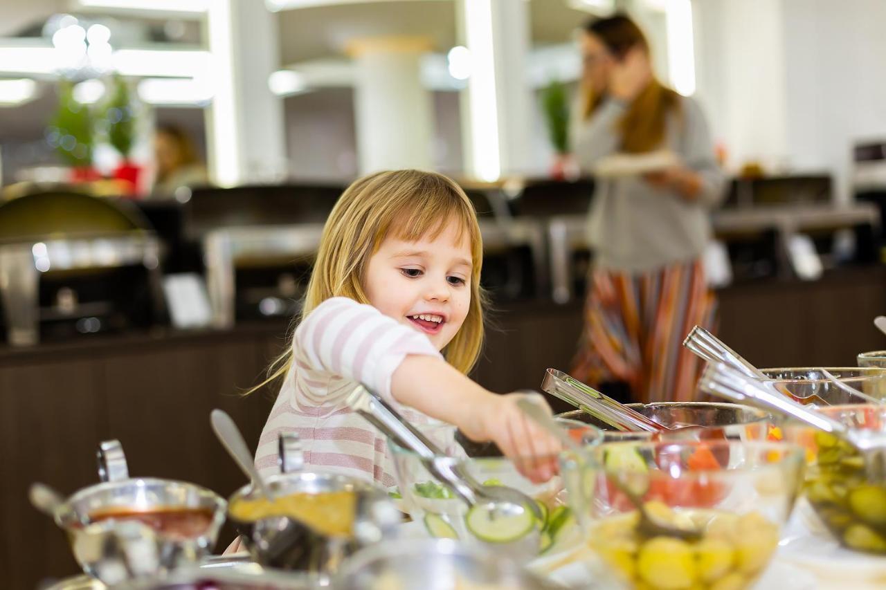 Hotel Jantar Wellness & Spa Ustka Kültér fotó